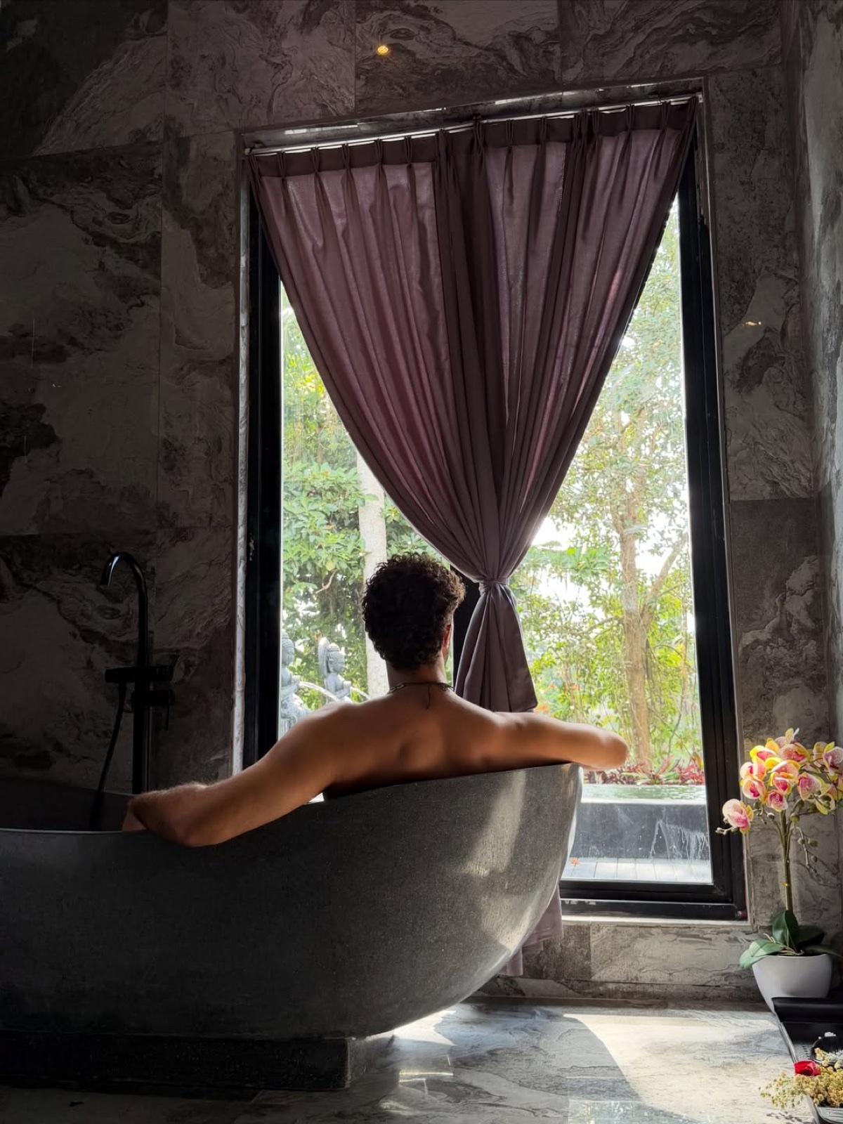 Bali, bañera de piedra