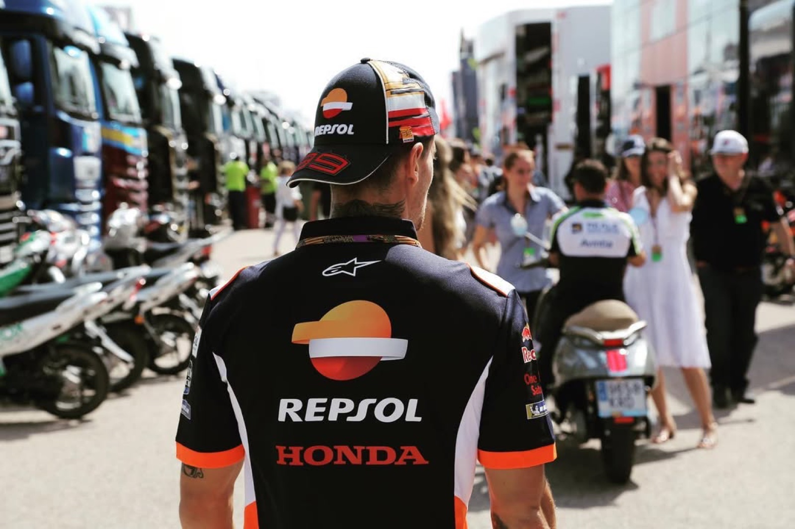 Repsol Honda — de espaldas al paddock